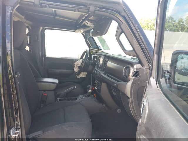 1C4HJXDG1JW113034 Jeep 2018