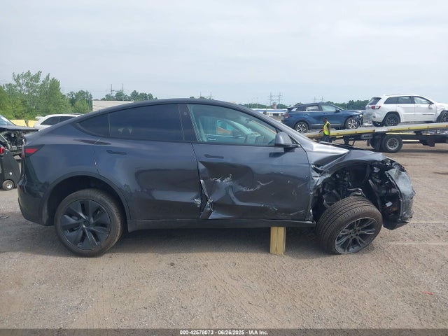 7SAYGDEE1SA369027 Tesla Model Y