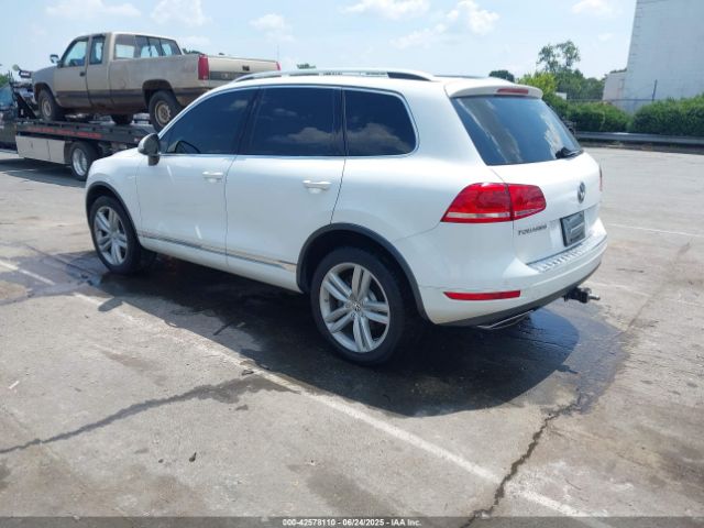 2013 VOLKSWAGEN TOUAREG WVGEP9BP6DD004595 Photo 2