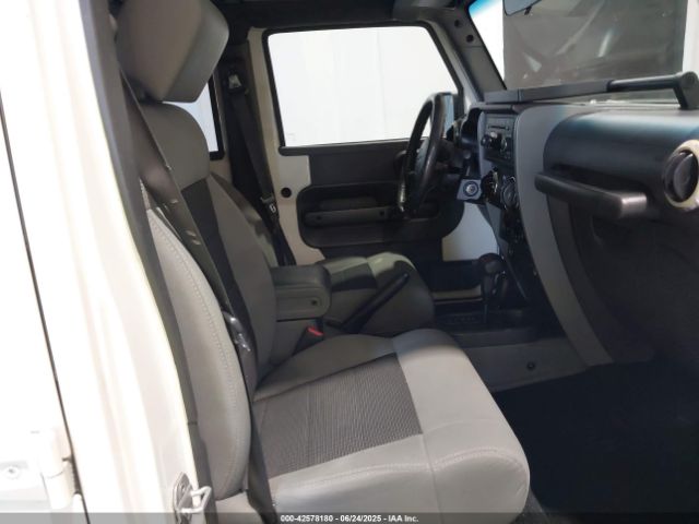 2010 JEEP WRANGLER UNLIMITED 1J4BA3H17AL162948 Photo 4