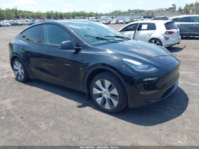 2023 TESLA MODEL Y 7SAYGDEE5PA140910 Photo 0