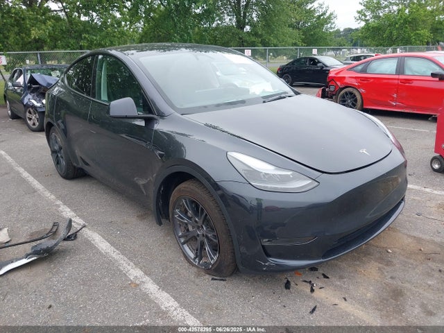 2025 TESLA MODEL Y 7SAYGAEE8SF241546 Photo 0