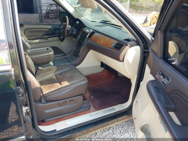 2008 CADILLAC ESCALADE 1GYFK43808R272367 Photo 4