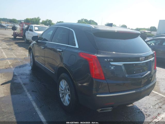 2018 CADILLAC XT5 1GYKNARS4JZ152746 Photo 2