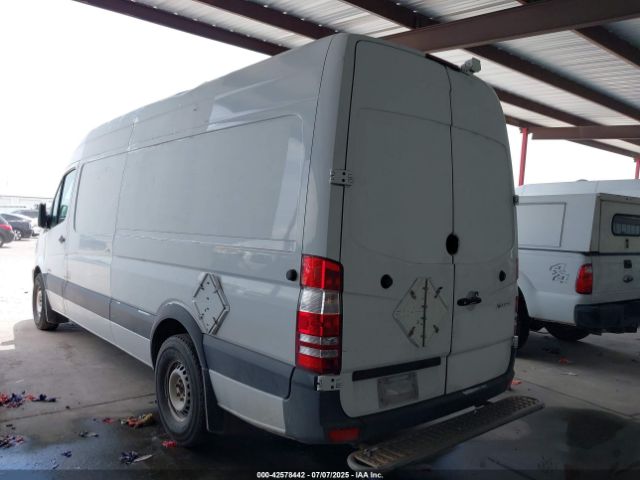 2014 MERCEDES-BENZ SPRINTER 2500 WD3PE8DE3E5894049 Photo 2