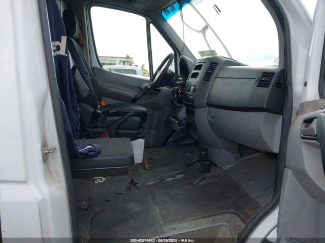 2014 MERCEDES-BENZ SPRINTER 2500 WD3PE8DE3E5894049 Photo 4