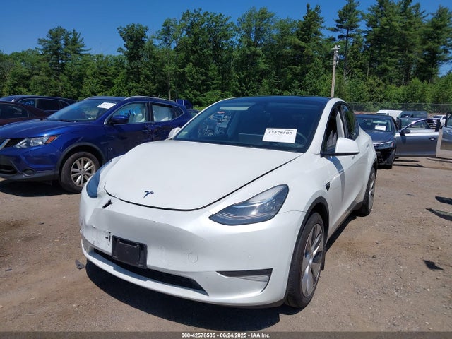 5YJYGDEE9MF184386 Tesla Model Y