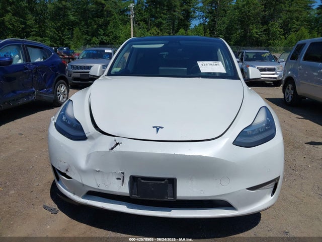 5YJYGDEE9MF184386 Tesla Model Y