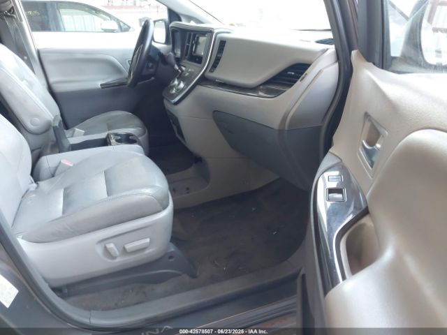 2015 TOYOTA SIENNA 5TDYK3DC1FS551028 Photo 4