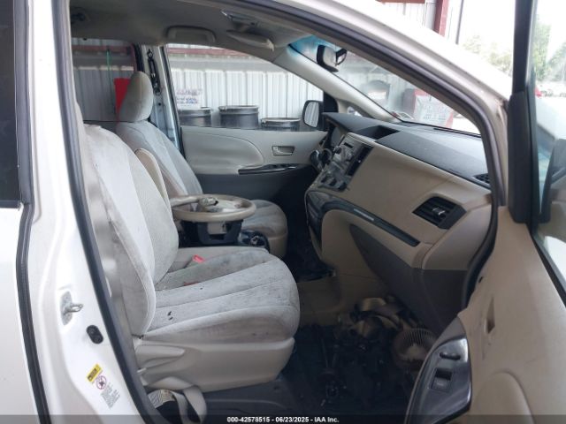 2011 TOYOTA SIENNA 5TDKK3DC8BS007447 Photo 4