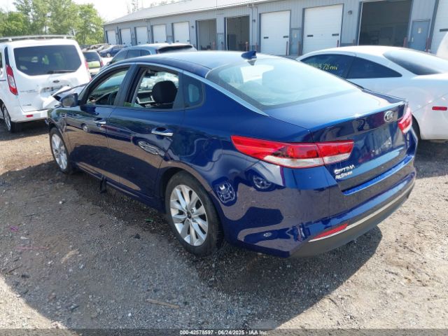 2018 KIA OPTIMA 5XXGT4L35JG252815 Photo 2