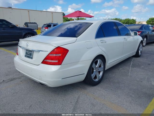2010 MERCEDES-BENZ S 550 WDDNG7BB6AA333698 Photo 3