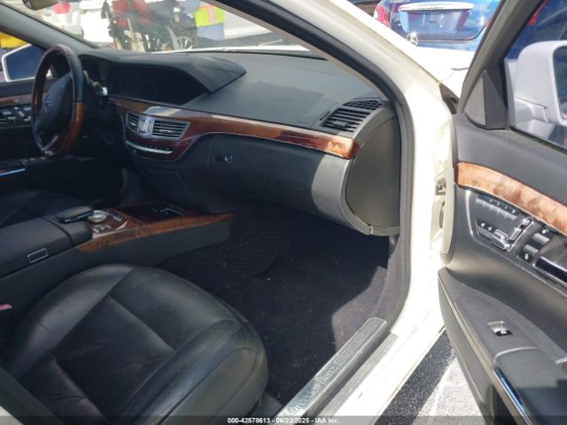 2010 MERCEDES-BENZ S 550 WDDNG7BB6AA333698 Photo 4
