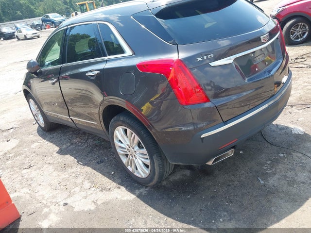 2017 CADILLAC XT5 1GYKNCRS2HZ298178 Photo 2