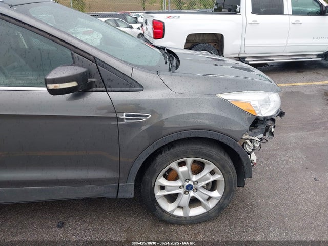 1FMCU9JX7GUA10640 Ford 2016