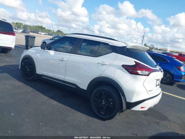 2023 NISSAN KICKS 3N1CP5DV2PL503783 Photo 2
