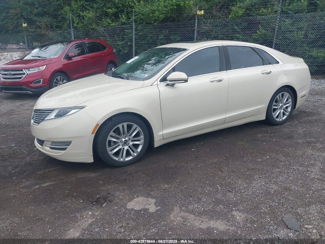 Lincoln MKZ 2014 3LN6L2LU8ER813195 Image 2