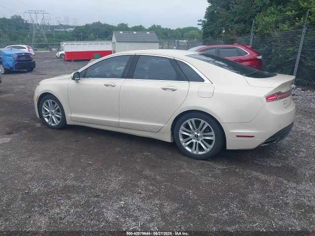Lincoln MKZ 2014 3LN6L2LU8ER813195 Image 3