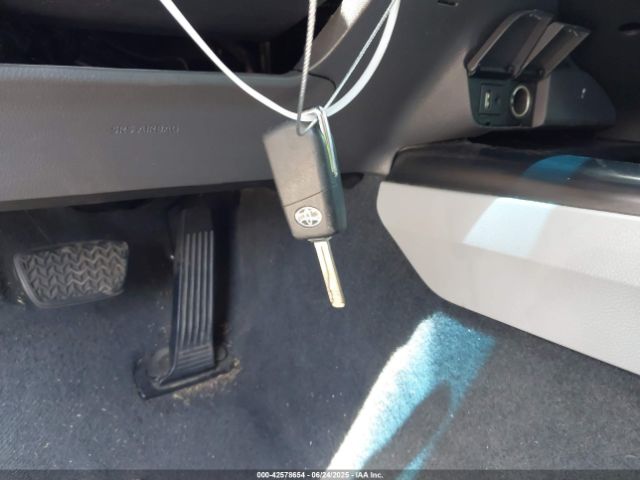 2018 TOYOTA CAMRY 4T1B11HK0JU620631 Photo 10