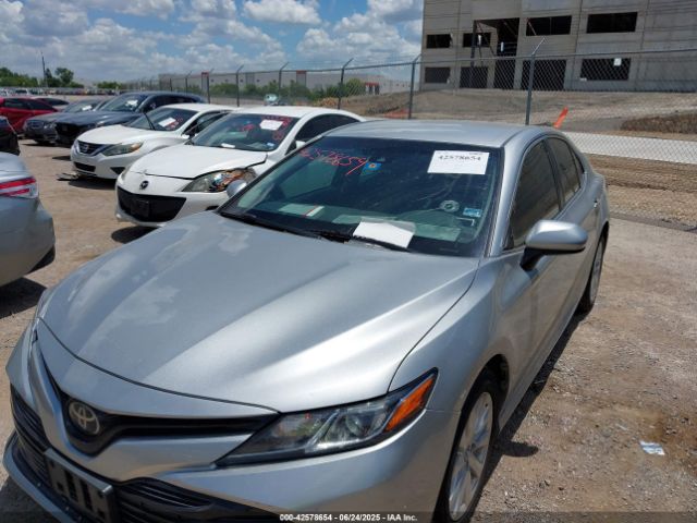 2018 TOYOTA CAMRY 4T1B11HK0JU620631 Photo 5