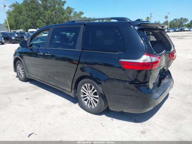 2019 TOYOTA SIENNA 5TDYZ3DCXKS004233 Photo 2
