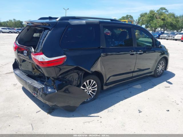 2019 TOYOTA SIENNA 5TDYZ3DCXKS004233 Photo 3