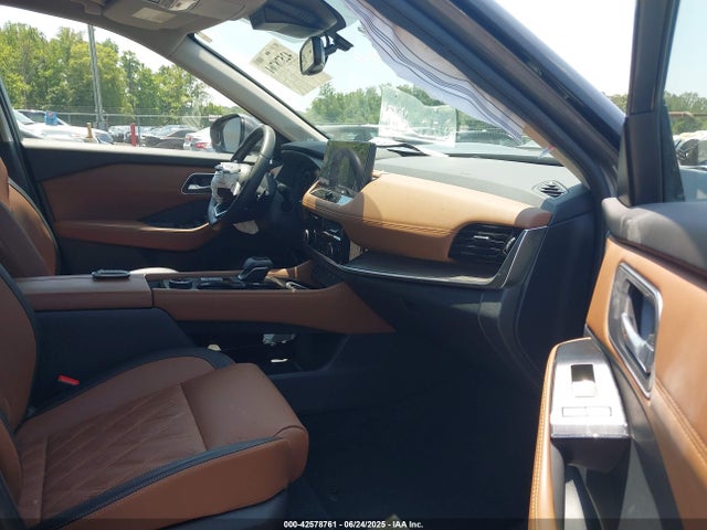 JN8BT3DD1RW450611 Nissan Rogue