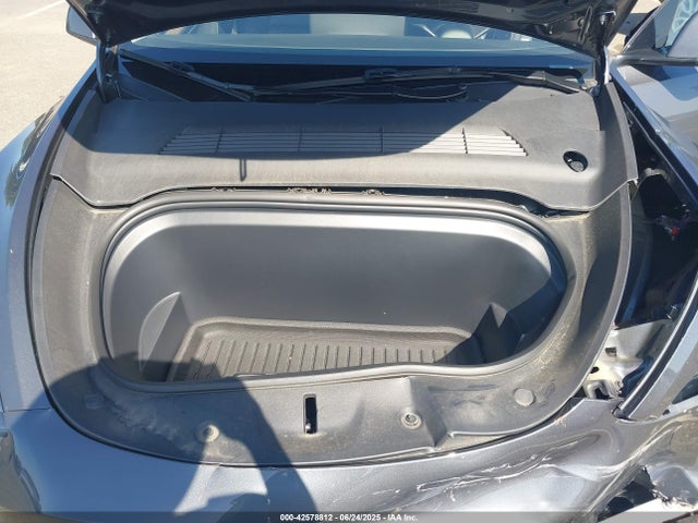 2023 TESLA MODEL Y 7SAYGDEEXPA208408 Photo 9