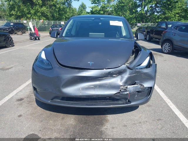 2023 TESLA MODEL Y 7SAYGDEEXPA208408 Photo 5