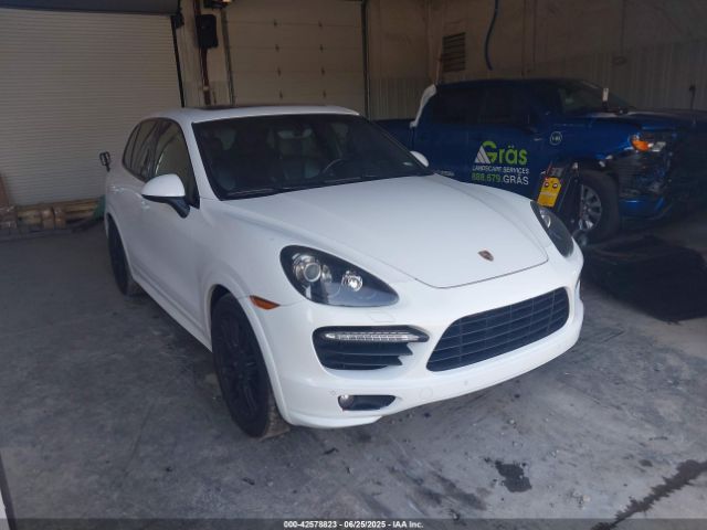 2013 PORSCHE CAYENNE WP1AD2A2XDLA71102 Photo 0