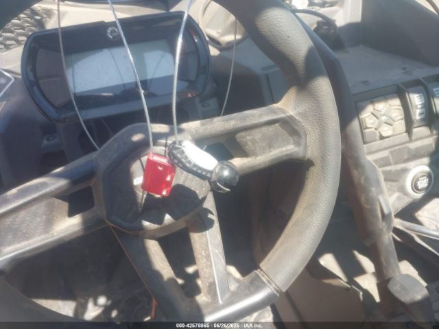 2024 CAN-AM MAVERICK X3 3JBVGAV20RE000136 Photo 10