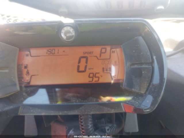 2024 CAN-AM MAVERICK X3 3JBVGAV20RE000136 Photo 6