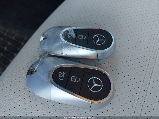 W1KAF4HB9RR157525 Mercedes-Benz m254