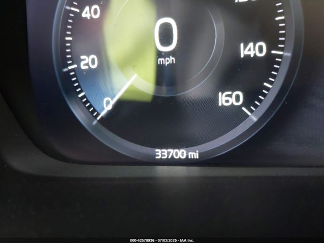 2022 VOLVO XC40 YV4162UK5N2696616 Photo 6