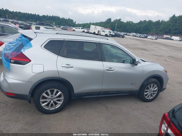 5N1ET2MVXHC828724 Nissan 2017