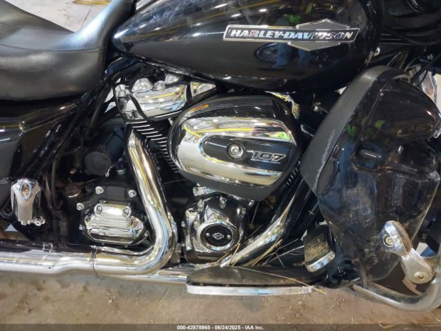 2022 HARLEY-DAVIDSON FLHX 1HD1KBC18NB623844 Photo 7