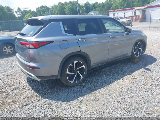 2022 MITSUBISHI OUTLANDER JA4J4UA83NZ040784 Photo 3