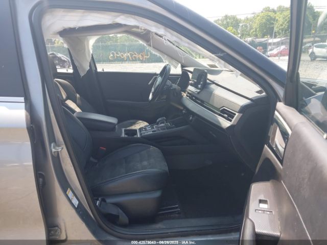 2022 MITSUBISHI OUTLANDER JA4J4UA83NZ040784 Photo 4