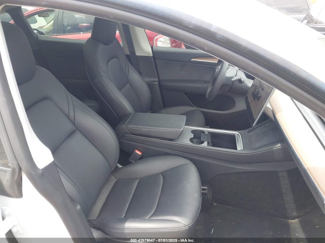 2023 TESLA MODEL Y 7SAYGDEE1PF768532 Photo 4