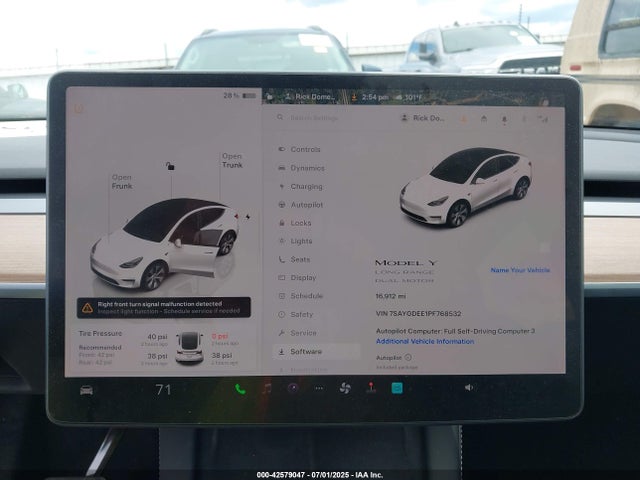 2023 TESLA MODEL Y 7SAYGDEE1PF768532 Photo 6