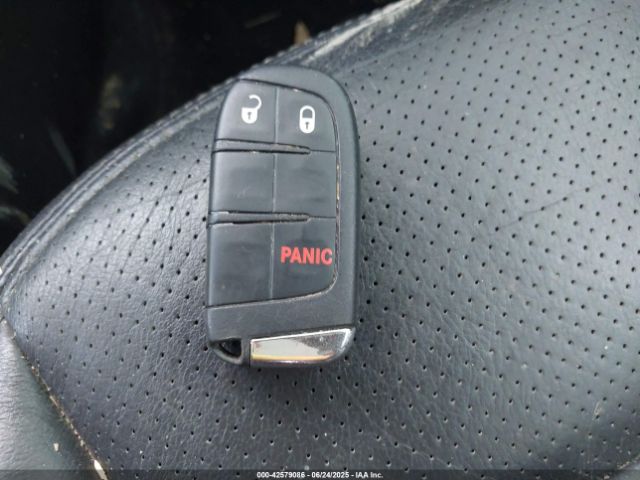 2021 JEEP RENEGADE ZACNJCAB7MPM93483 Photo 10