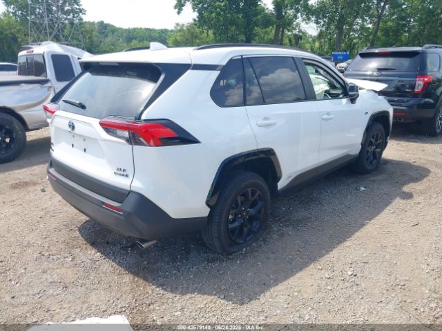 2024 TOYOTA RAV4 HYBRID JTMRWRFV7RD243677 Photo 3