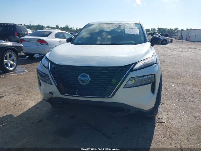 5N1AT3BA6MC745208 Nissan Rogue