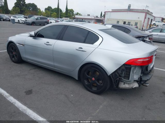 2017 JAGUAR XE SAJAR4BG4HA976298 Photo 2