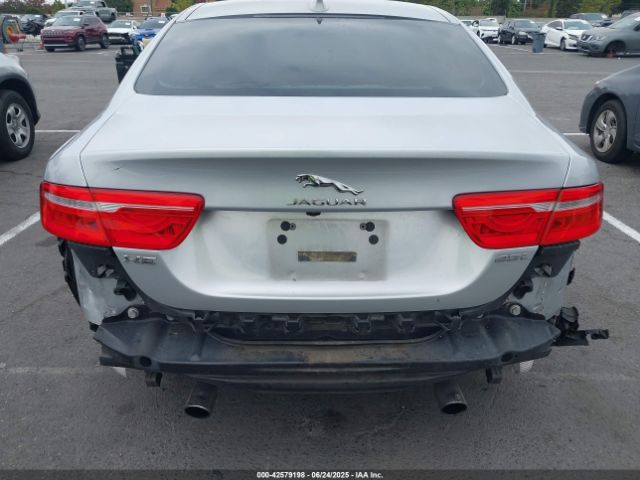 2017 JAGUAR XE SAJAR4BG4HA976298 Photo 5