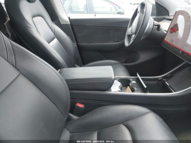 2020 TESLA MODEL Y 5YJYGDEE6LF017451 Photo 4