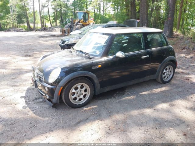 2005 MINI COOPER WMWRC33545TJ70677 Photo 1