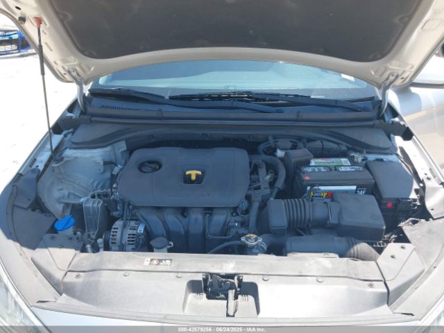 2020 HYUNDAI ELANTRA 5NPD84LF2LH567836 Photo 9