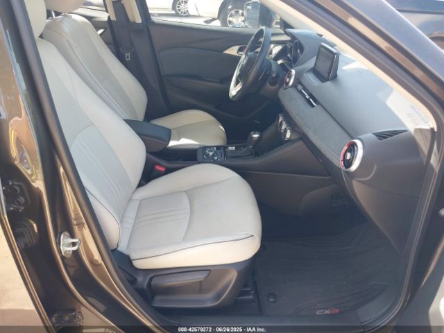 2019 MAZDA CX-3 JM1DKDD79K0408249 Photo 4