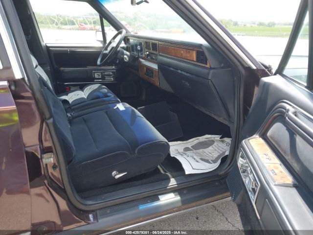 1987 LINCOLN TOWN CAR 1LNBM81F6HY678663 Photo 4